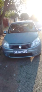 RENAULT SANDERO STRIPPING FOR SPARES