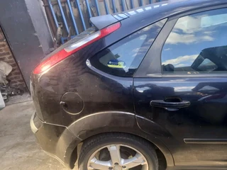 FORD FOCUS 1.6 TDCL FOR STRIPPING