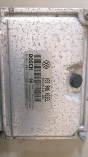 Vw Polo 1.4 Ecu Computer Box 0261208537 030906032el Benzin Me7.5.10 Blm Ecu