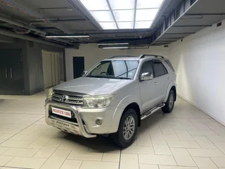 2010 TOYOTA FORTUNER 4.0 V6 A/T