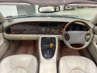 2000 JAGUAR XKR CABRIOLET