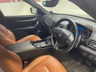 2021 MASERATI LEVANTE