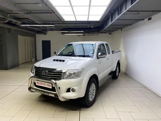 2014 TOYOTA HILUX 3.0D-4D RAIDER XTRA CAB P/U S/C