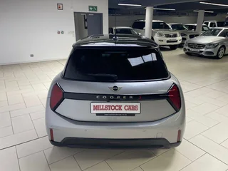 2024 MINI COOPER S A/T (F66)