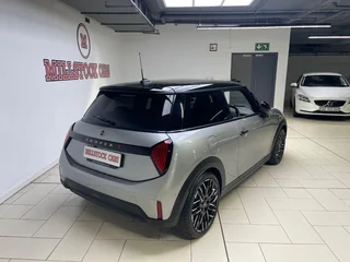 2024 MINI COOPER S A/T (F66)