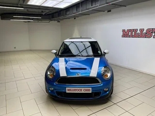 2012 MINI COOPER S