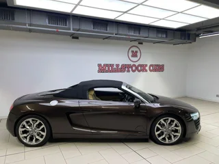 2015 AUDI R8 4.2 FSi QUATTRO SPYDER S TRONIC