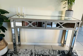 Beautiful mirror Console/dressing table,desk for sale like new.