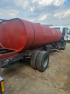 Hoeny sucker / Water tankers for sale!