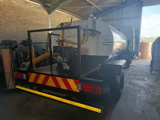 Honey sucker tanks for sale. www.gijimatanks.co.za