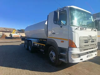 Water tanks/ gijimatanks.co.za f