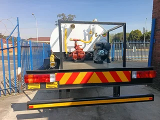 Honey sucker / Septic tanks for sale.