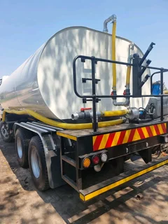 Water tanks/ Water tankers for sale