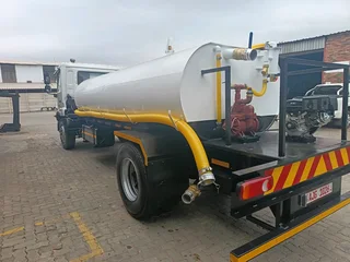 Honey sucker tanks and Water tanks Manufacturing