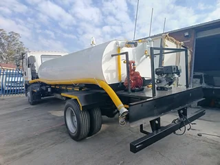 Tank manufacturer. Honey sucker / Water tank, Septic tank, vacuum tank, doezel tank, dropside