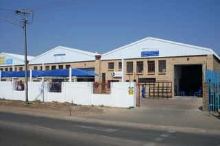 Factory / Warehouse to let