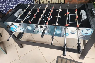 Pool & foosball table for sale (Interchangeable)