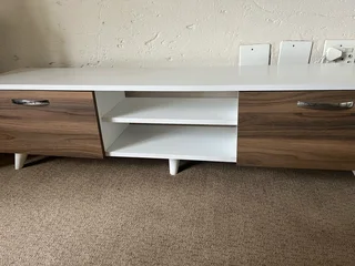 Cambridge TV unit