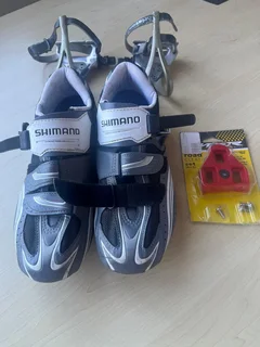 Shimano Cycling Shoes With Cleats + Peddles