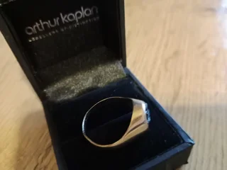 Mens 9ct gold Only ring