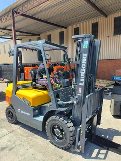 LIUGONG FORKLIFTS - 2 TO 18 TONS IN DIESEL