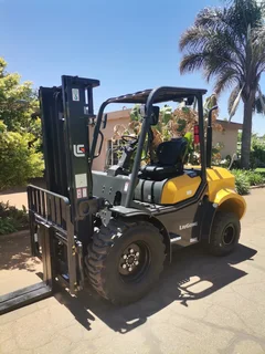 Liugong 3,5 Ton Diesel Rough Terrain !!