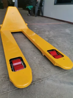 Liugong 3 ton pallet jacks available