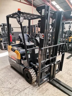 LIUGONG 1,8 TON ELECTRIC FORKLIFTS