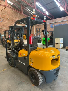 LIUGONG 3 TON DIESEL FORKLIFT FOR SALE