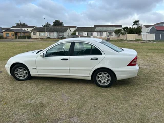 Mercedes Benz c180 auto