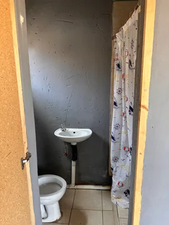 Rooms to Rent in Braamficher Phase2