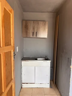 Rooms to Rent in Braamficher Phase2