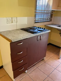 Apart Room for Rent Westdene