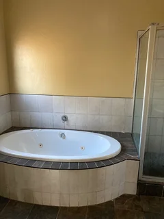 Apart Room for Rent Westdene