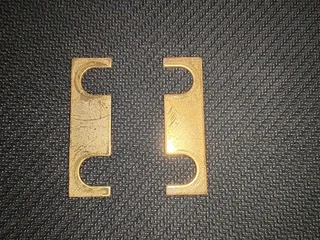 Speaker jumper plates