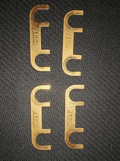 Speaker jumper plates