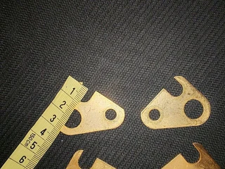 Speaker jumper plates