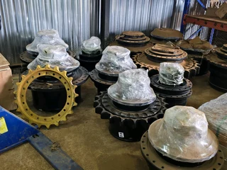 Hitachi ZX870 Final drives for sale