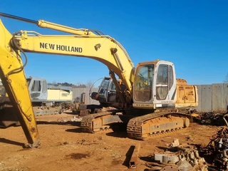 Stripping various good used excavators