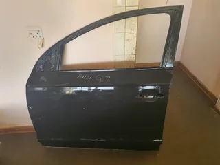 Audi Q7 Lhs Front Doorshell