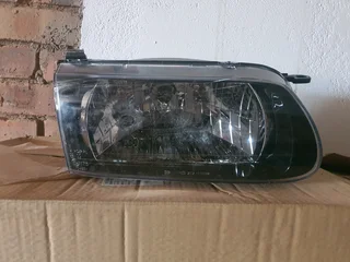 Toyota Tazz Headlamps