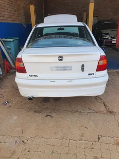 Opel Astra 180i
