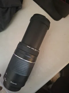 Canon Zoom Lens 75mm - 300mm