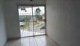 umhlatuzana township flat to let