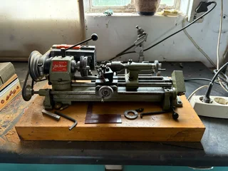 Emco Unimat SL lathe