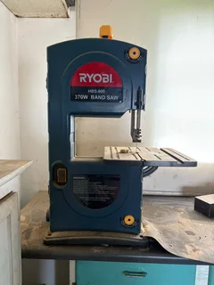 The Ryobi HBS-900 (or BS900) 9-inch bandsaw