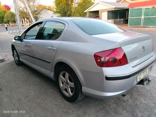 Peugeot 407