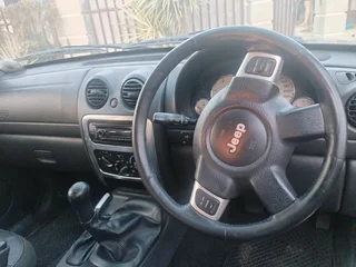 Jeep Cherokee 2.5 CRD