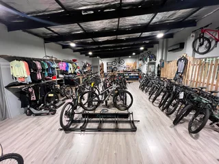 Unit 1, Umhlali Plaza – Prime Commercial Space for Rent