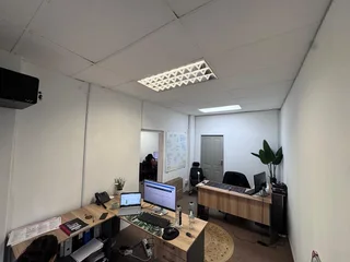 Commercial Office Space to Let – Unit 8B, Umhlali Plaza